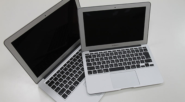 ASCII.jp：11インチに絶賛の嵐 MacBook Airがやってきた！ (1/3)