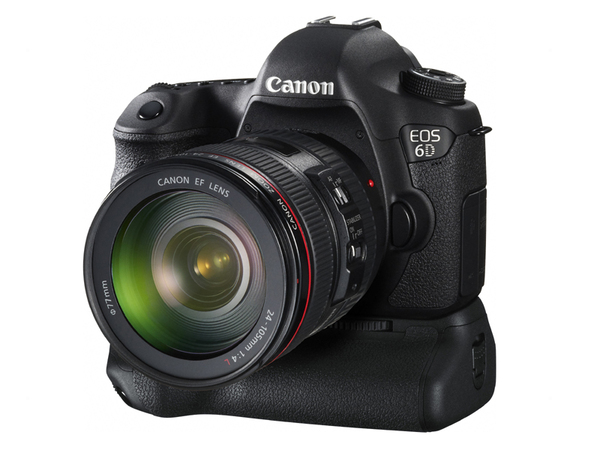 ASCII.jp：Wi-Fi内蔵で20万円！ フルサイズ一眼レフ「EOS 6D」発表