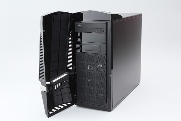 ASCII.jp：GTX 980 Ti搭載の“ダブル水冷パソコン”は、最上位「TITAN X