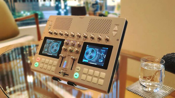 GODJ Plus誕生、世界が惚れた超小型DJ機器がスピーカー内蔵で安価に