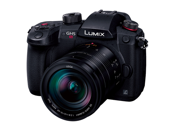 ASCII.jp：パナソニックの高感度ミラーレス一眼「LUMIX GH5S」が日本で