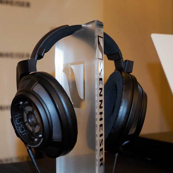 ASCII.jp：やっぱり気になるHD 820、ゼンハイザーの新フラッグシップ機