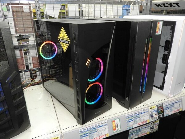 ASCII.jp：アドレサブルRGB LEDファン×3標準装備の安価なPCケース