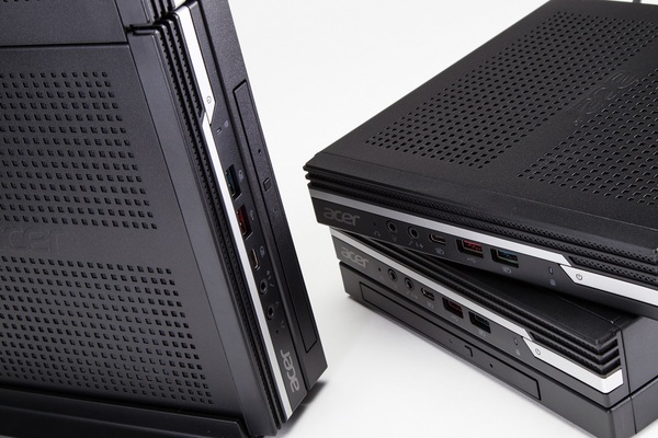 ASCII.jp：液晶の裏にすっぽり！超小型デスクトップPC「Veriton