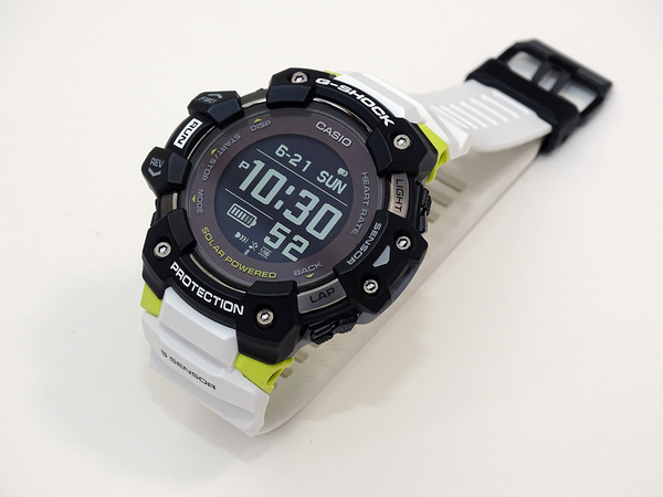 ASCII.jp：G-SHOCK初の心拍センサー搭載 スポーツに特化した「GBD