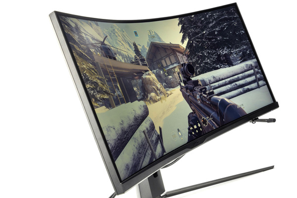 ASCII.jp：湾曲率1000Rで没入感がさらにアップ！34型ゲーミング