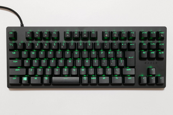 ASCII.jp：オプティカルスイッチの最新ゲーミングキーボード「Huntsman