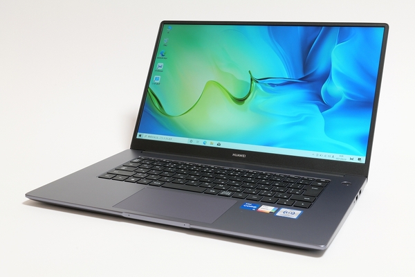 ASCII.jp：「HUAWEI MateBook D 15」はキーボードや端子類も使いやすい
