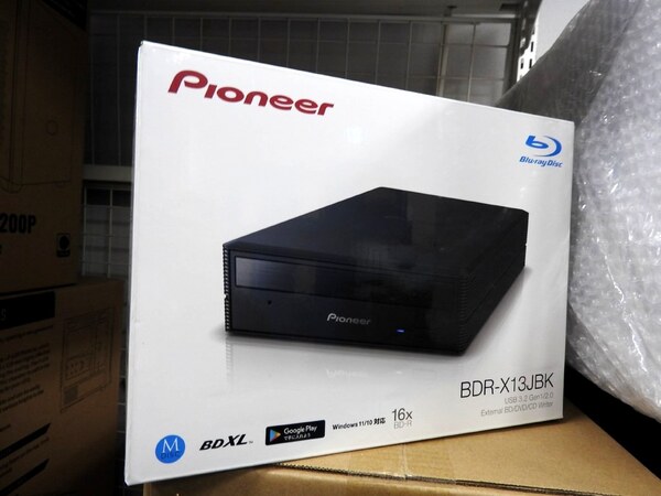 ASCII.jp：パイオニアから外付けBDドライブ「BDR-X13JBK」が登場