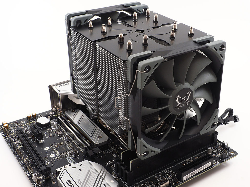 巨大な空冷CPUクーラーが実装できるB760Mゲーミングマザーボード、「NH