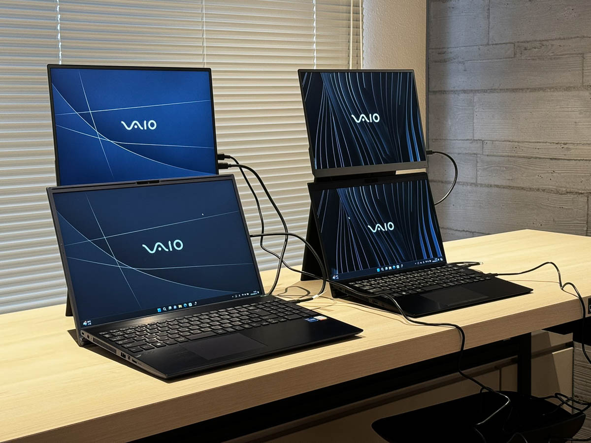 縦二画面が最高に便利、VAIO初のモバイルディスプレー「VAIO Vision+