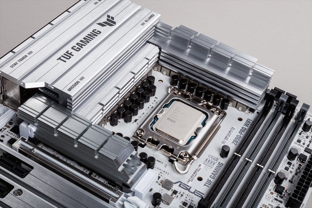 ASCII.jp：Arrow Lake自作にオススメ！TUF GAMING Z890-PRO WIFIで