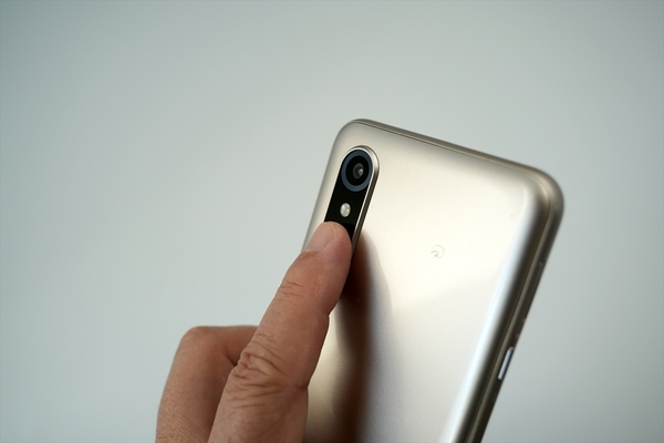 ASCII.jp：ドコモ以外からも売られる新らくらくスマホはガラケー的UIと