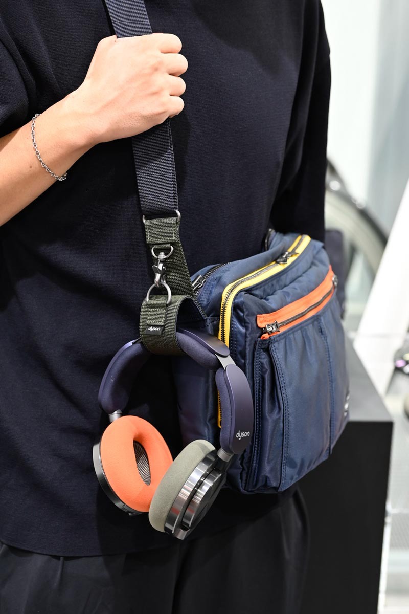 ダイソン×PORTERのコラボアイテム】銀座で独占先行公開、ヘッドフォン