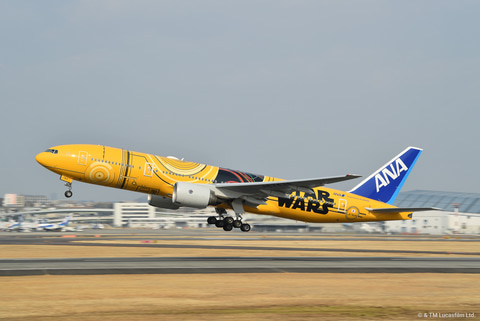 ANA、映画「スター・ウォーズ」新作公開記念で「C-3PO ANA JET」運航