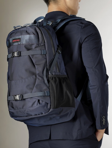 ANA×BRIEFING、コラボ第2弾。バックパック/ボディバッグ/PCケース