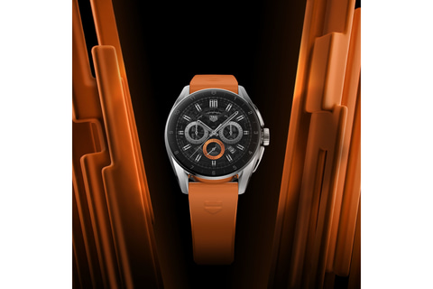 タグ・ホイヤー、スマートウォッチの新モデル「コネクテッド