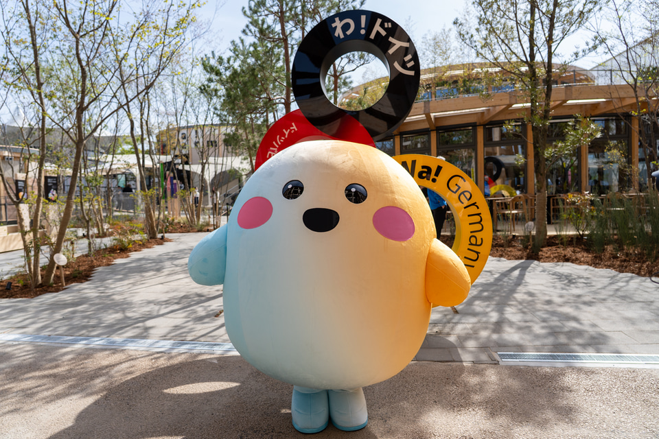 すべてが「わ！」の万博・ドイツパビリオンは音声ガイドのマスコットと