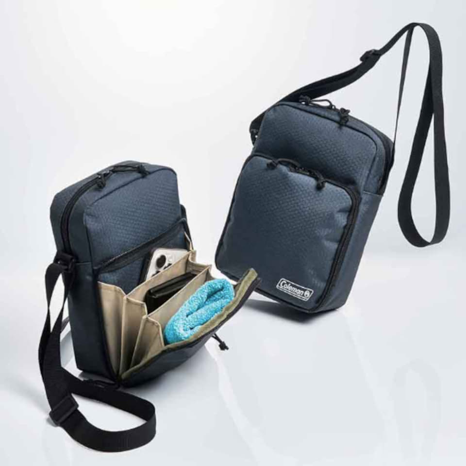 セブン限定「コールマン」ショルダーバッグは本日発売。MonoMax 10月号