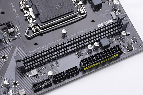 コスパ最強、Core i3-12100F/GeForce RTX 3050の性能をGIGABYTE B660M