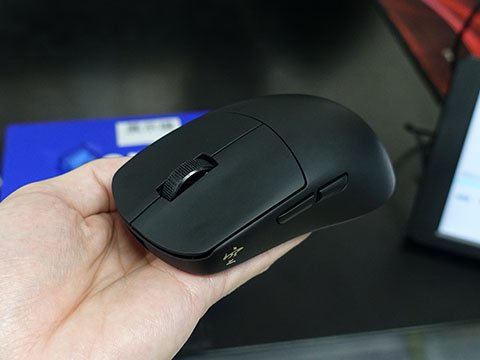 わずか39gのワイヤレスゲーミングマウス「Ninjutso Sora V2」が登場