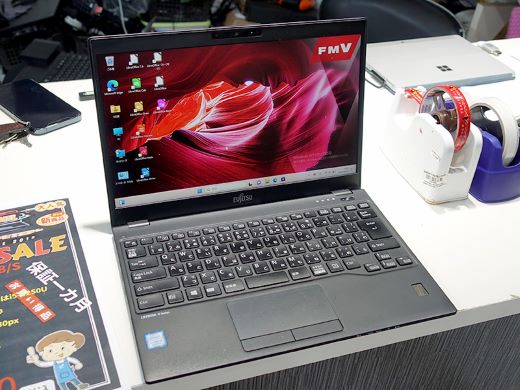 第8世代Core搭載の軽量13.3インチノート「LIFEBOOK U938/S」が18,000円