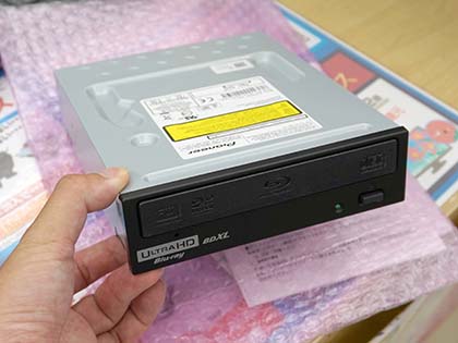 パイオニアのUHD BD対応ドライブ「BDR-211XJBK/WS」が発売、バルク品で
