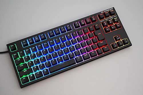 在宅ワーク用にも最適なキーボード？光るREALFORCEを導入してみた