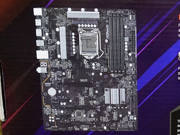 ASRockからH570マザーが3製品、ゲーム向けの「H570 Phantom Gaming 4