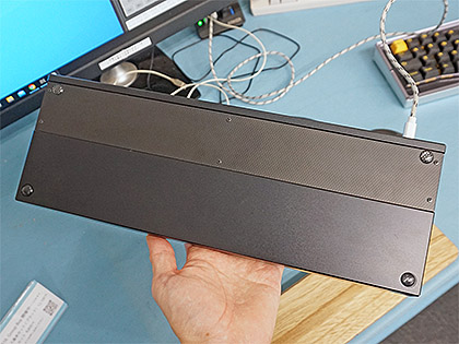 65%サイズ自作キーボード向け汎用ケース「GL516」の共同購入スタート