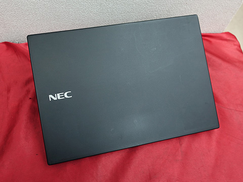 Core i5-8265Uや8GBメモリ搭載のNEC製13.3型ノートPCが24,800円！中古