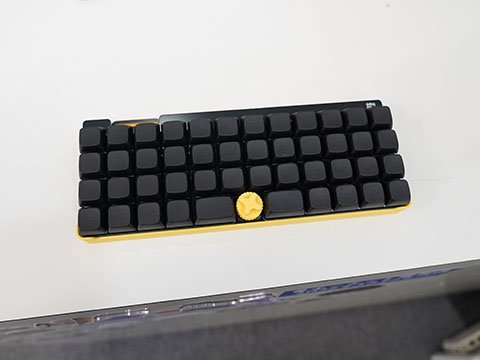 40%キーボード自作キット「dotmatrix40」が入荷、はんだ付け不要なEasy