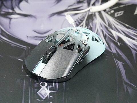 777台限定の軽量ゲーミングマウス「Beast X Pro NOEZ FOXX Limited 777