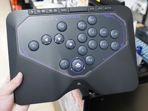 18ボタンレイアウトのレバーレスアケコン「HJK HITPAD」 - AKIBA PC