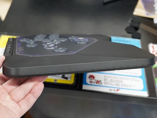 18ボタンレイアウトのレバーレスアケコン「HJK HITPAD」 - AKIBA PC