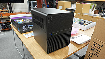 木製パネル採用のNAS向けmicroATXケース「JONSBO N4」が入荷 - AKIBA