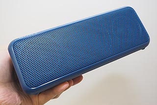 ソニー、パンチベース強化の防水Bluetoothスピーカー「EXTRA BASS