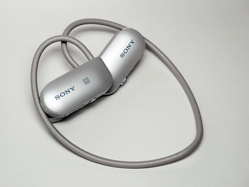 ミニレビュー】音楽を聴きながら時短筋トレ+ラン。ソニー「Smart B