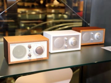 Tivoli Audio、Spotifyも聴けるWi-Fi対応FMラジオ「Model One Digital