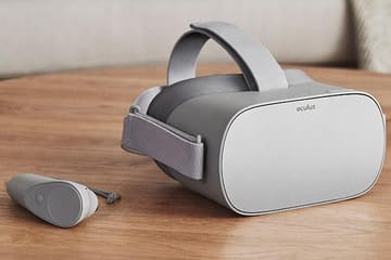 オールインワン型VRヘッドセット「Oculus Go」。スピーカー内蔵で199