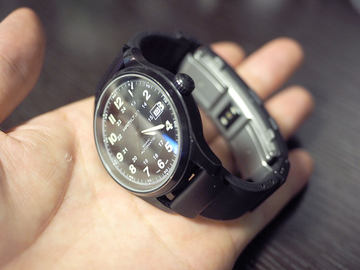 レビュー】ソニー「wena wrist active」は、さりげなく使い続けられる