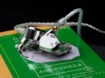 Campfire、輝くステンレス筐体+5BAの限定イヤフォン「ANDROMEDA S