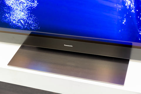 パナソニック“チューンド”有機ELで最高画質「VIERA GZ2000」。140W