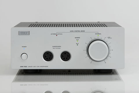 STAX、真空管方式と半導体方式のハイエンド・ドライバーユニット。各