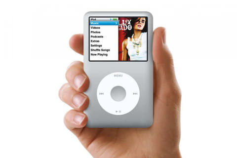 iPodでキメろ。12台持ち変態男が超容量1,600GB化にトライした - AV Watch