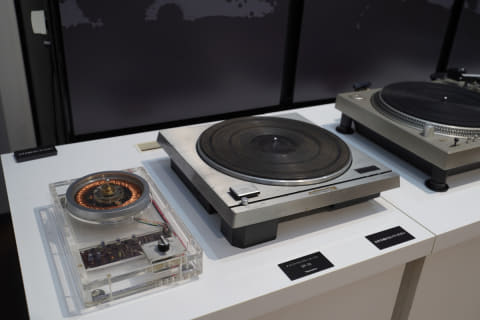 Technics、7色展開のDJターンテーブル50周年記念モデル「SL-1200M7L