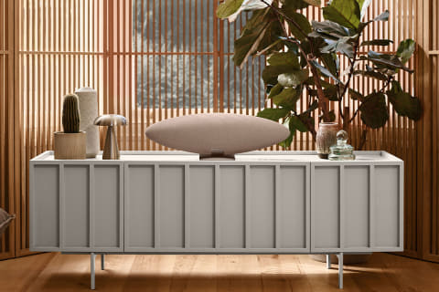 B&W、自社開発・製造ユニットで高音質化したワイヤレススピーカー