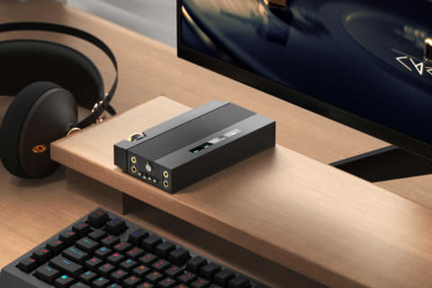 楽彼、「Nutube 6P1」採用の真空管ポータブルアンプ - AV Watch