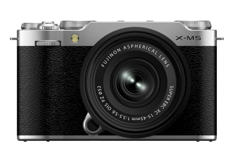 富士フイルム、Xシリーズ最軽量、6.2K動画も撮れる小型ミラーレス「X