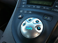 オージーシステム、30型プリウスのシフト操作をスイッチでできるキット